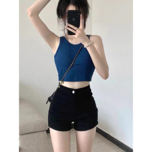 𝐈𝐍𝐅𝐏  高腰修身牛仔短褲 透氣棉質親膚材質 簡約百搭設計 長腿秘笈挖腿設計 彈性百搭小挖腿修長比例牛仔短褲